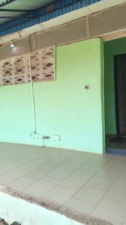 Grand studio à louer à Djahakro