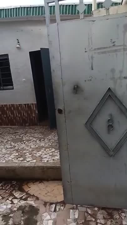 Studio à louer à Broukro — bien placé