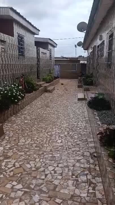 2 pièces à louer à Cité Fondation — Eau et courant individuels
